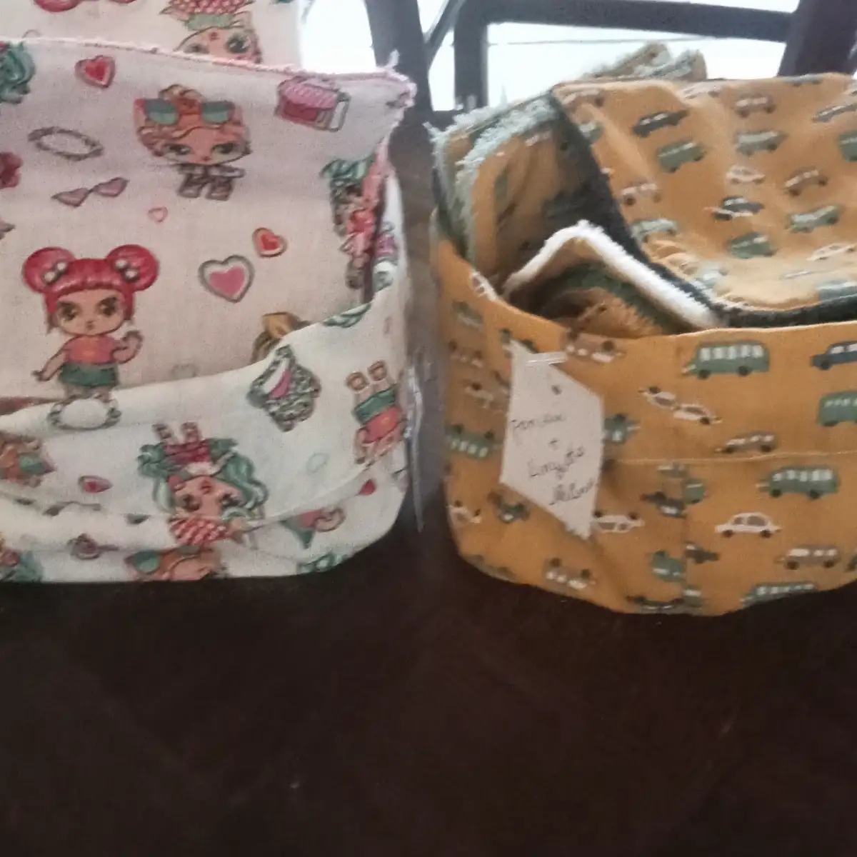 Lingettes démaquillantes et pochette